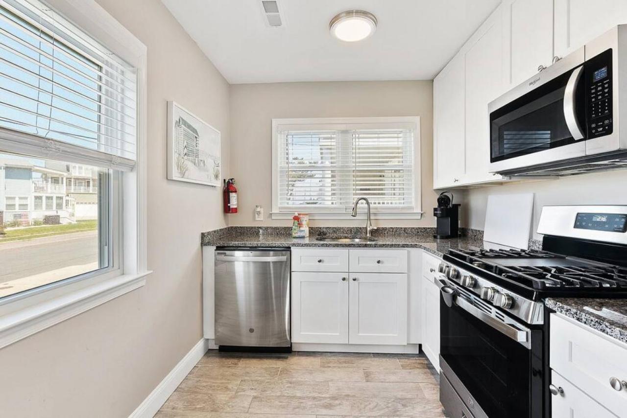 Spectacular 3 Bedroom Condo One Block To The Beach Brigantine Exterior foto